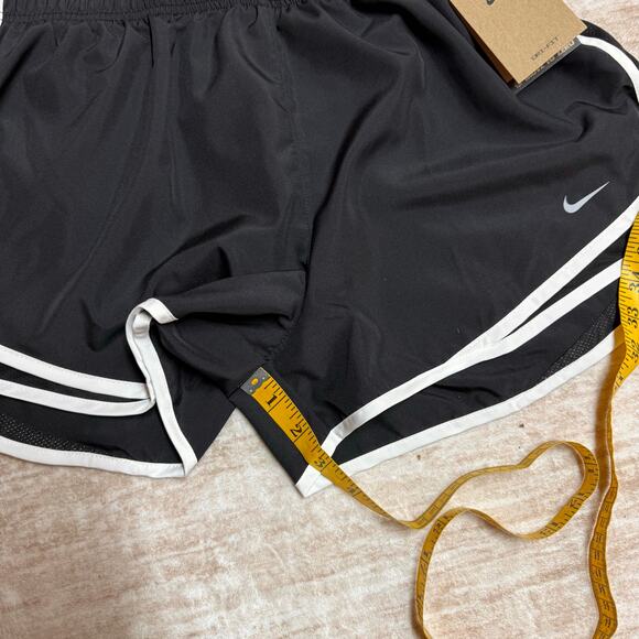 Nike Women’s XL Black White Stripe Dri Fit Running Shorts Lined Athletic New - Picture 5 of 8